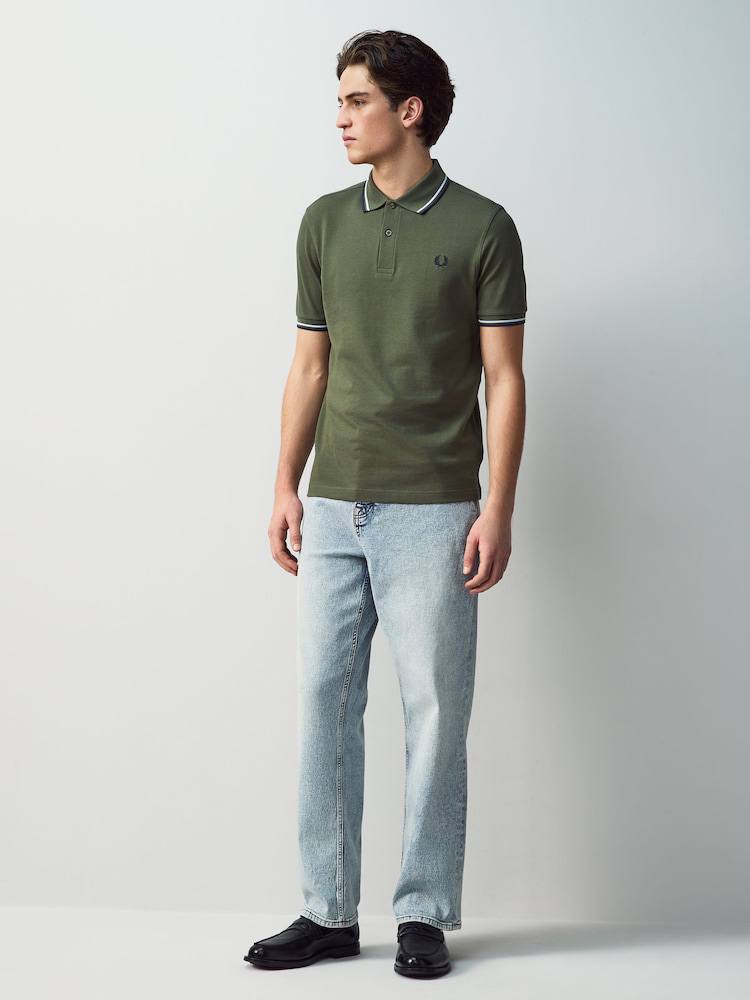 photo_2026-02-24_17-01-46 پولوشرت مردانه Fred Perry – سبکی کلاسیک با امضای اصالت کد 1048 - تصویر 1